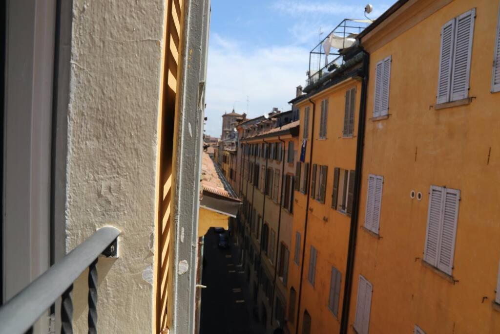 La Casa In Via Della Torre Apartman Modena Kültér fotó