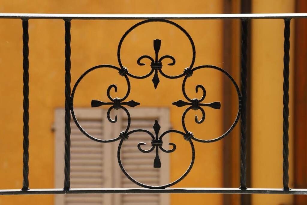 La Casa In Via Della Torre Apartman Modena Kültér fotó